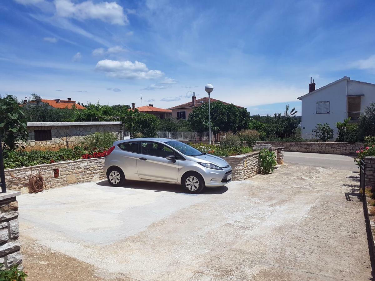 Bukarica Apartment